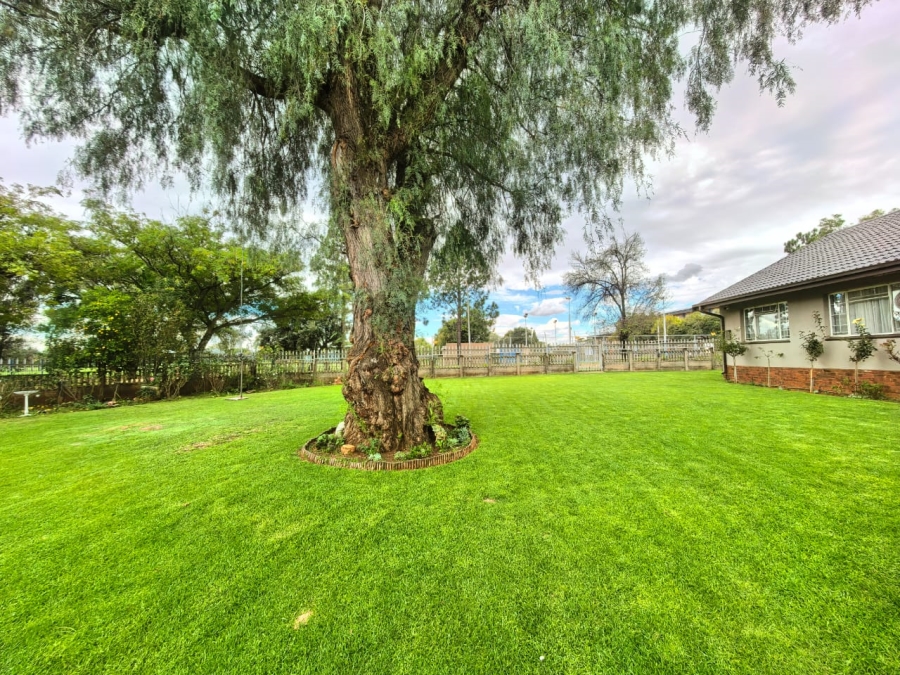 5 Bedroom Property for Sale in Vaalpark Free State